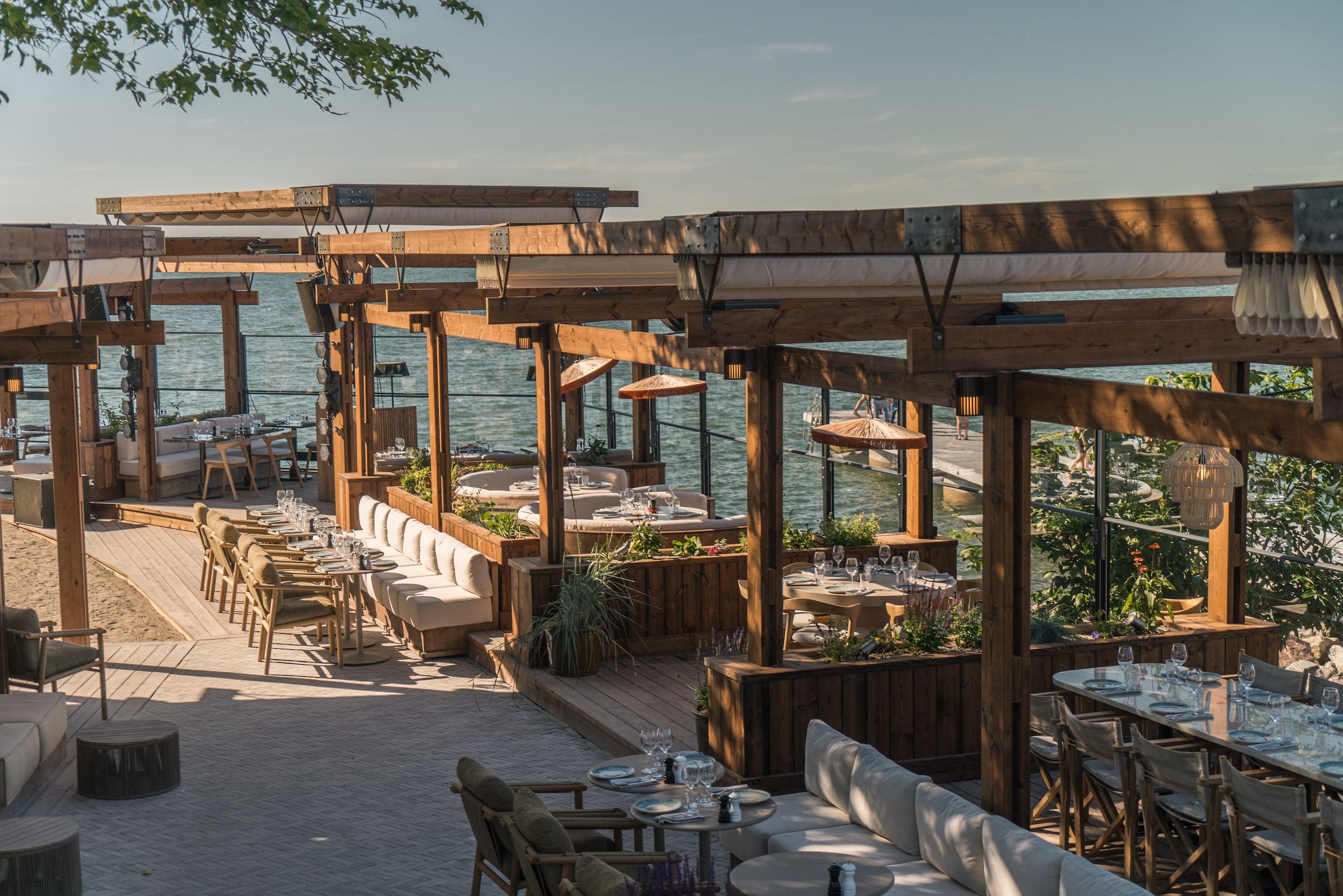 Kallis Beach Club